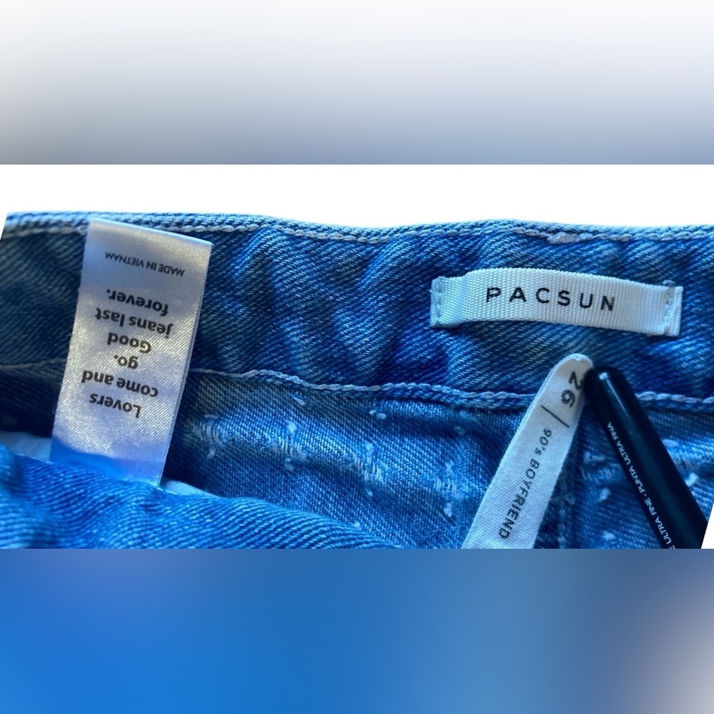 PacSun High-Rise Patterned Blue Jeans - Picture 4 of 9